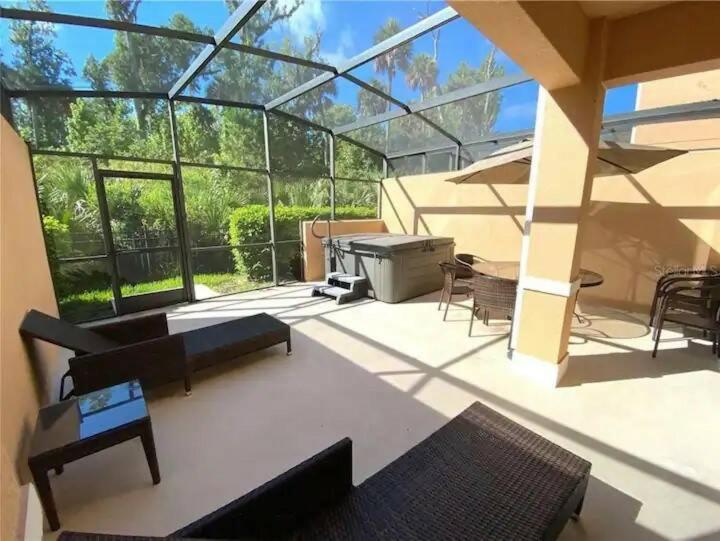 Corvette Getaway - 2 beds - jacuzzi - Forest view