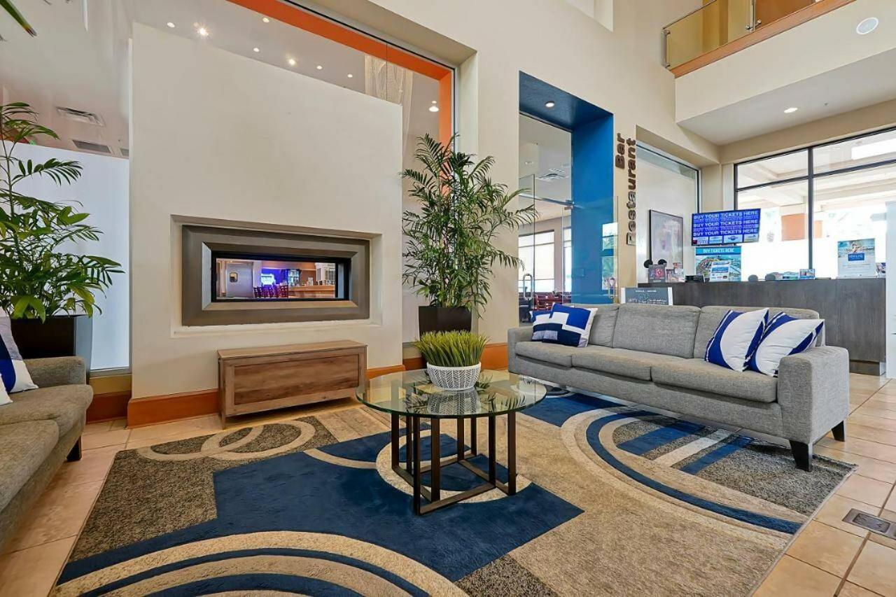 Corvette Getaway - 2 beds - jacuzzi - Forest view