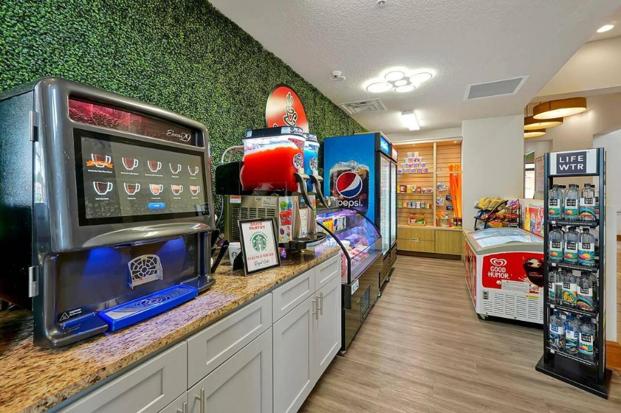Corvette Getaway - 2 beds - jacuzzi - Forest view