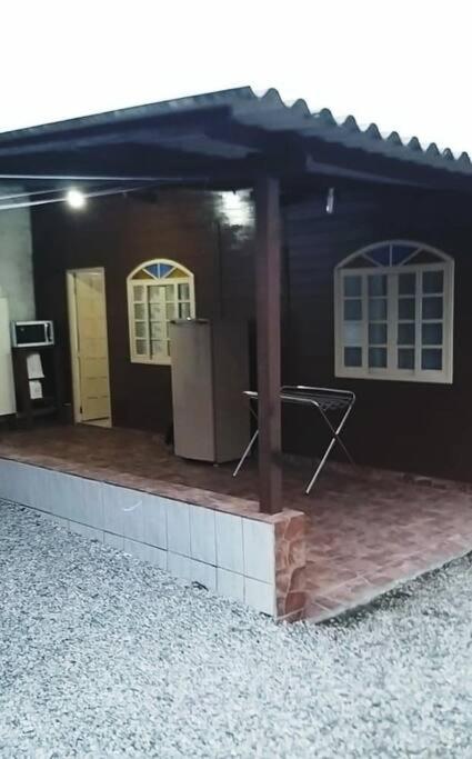 Casa 2 quartos Canasvieiras, até 6 pessoas