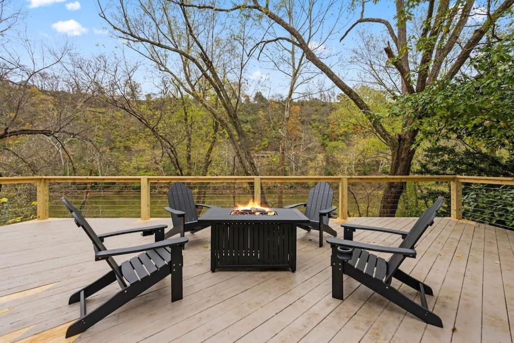 Frankfort Vacations - Waterfront Bourbon Trail Hot tub 2 miles BuffaloTr - Property Image 72