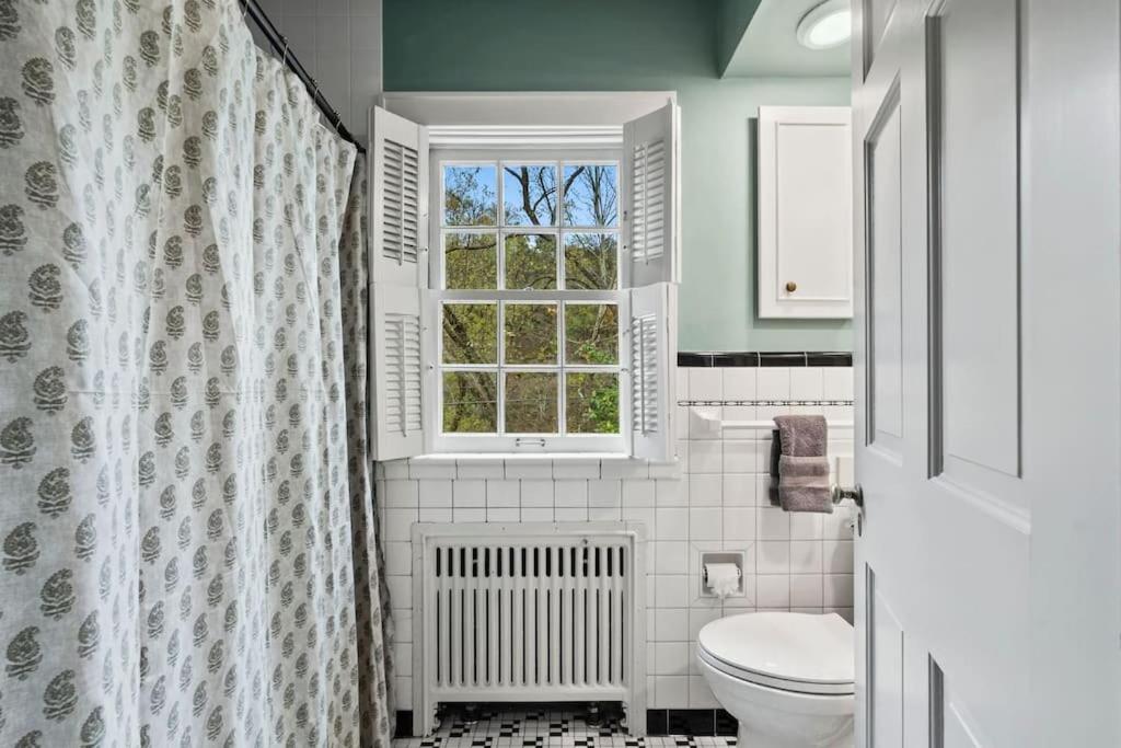 Frankfort Vacations - Waterfront Bourbon Trail Hot tub 2 miles BuffaloTr - Property Image 18