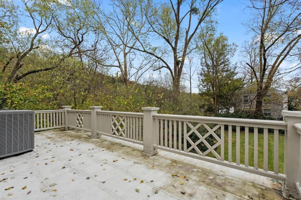 Frankfort Vacations - Waterfront Bourbon Trail Hot tub 2 miles BuffaloTr - Property Image 50