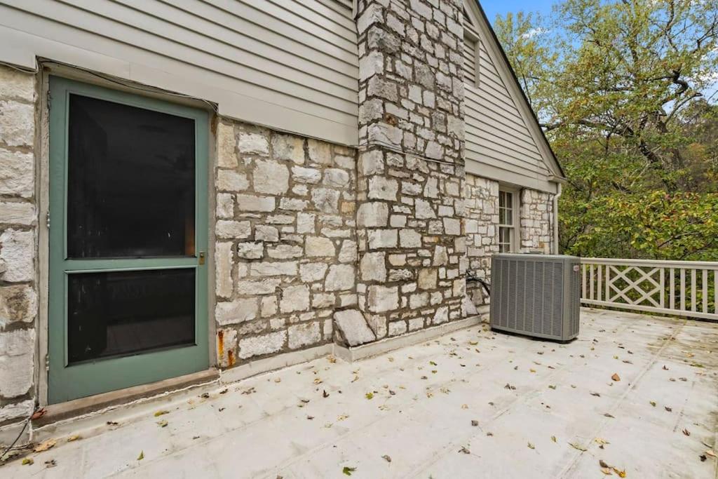 Frankfort Vacations - Waterfront Bourbon Trail Hot tub 2 miles BuffaloTr - Property Image 40