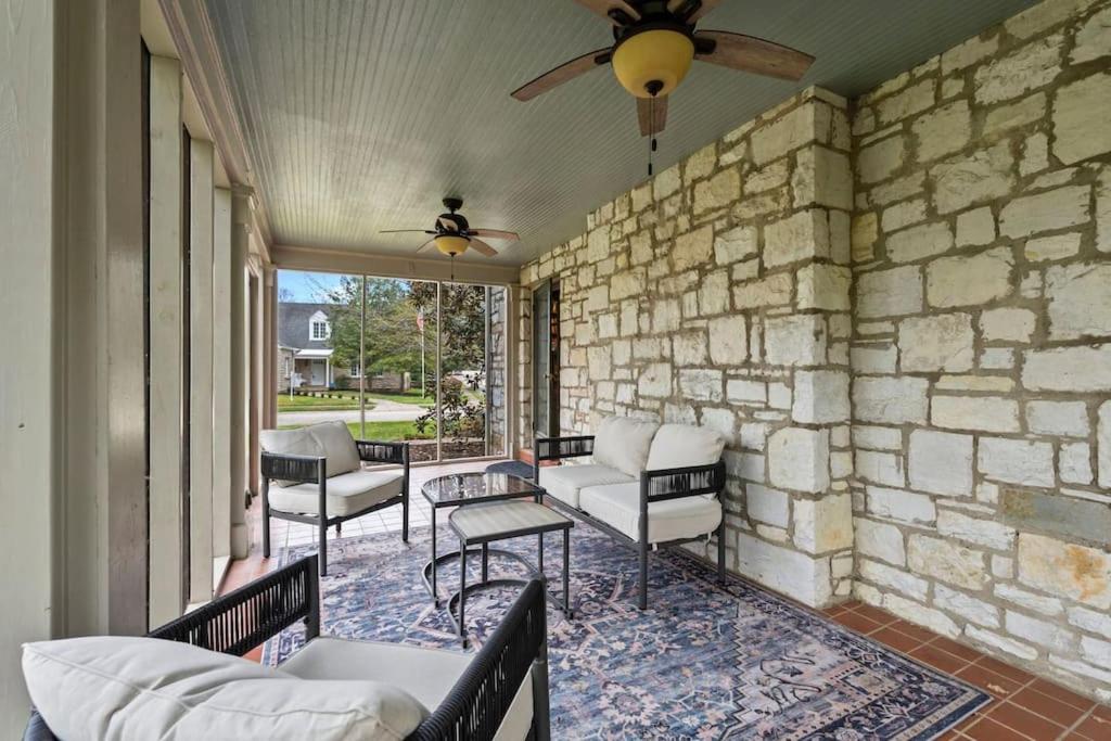 Frankfort Vacations - Waterfront Bourbon Trail Hot tub 2 miles BuffaloTr - Property Image 35