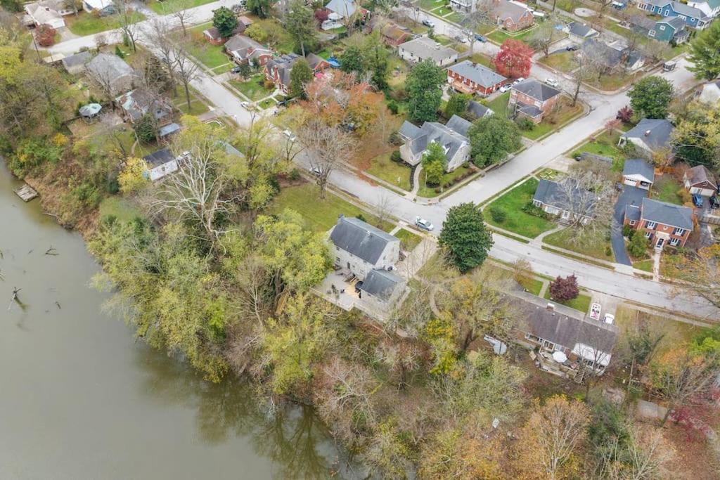 Frankfort Vacations - Waterfront Bourbon Trail Hot tub 2 miles BuffaloTr - Property Image 24