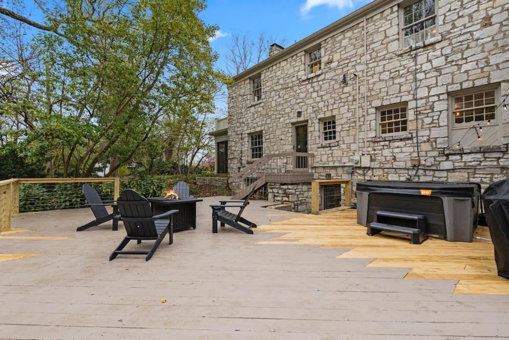 Frankfort Vacations - Waterfront Bourbon Trail Hot tub 2 miles BuffaloTr - Property Image 57