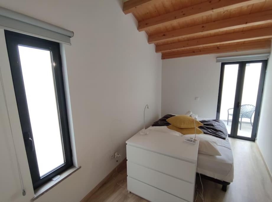 Faro Ria Formosa Twin at city center view 3