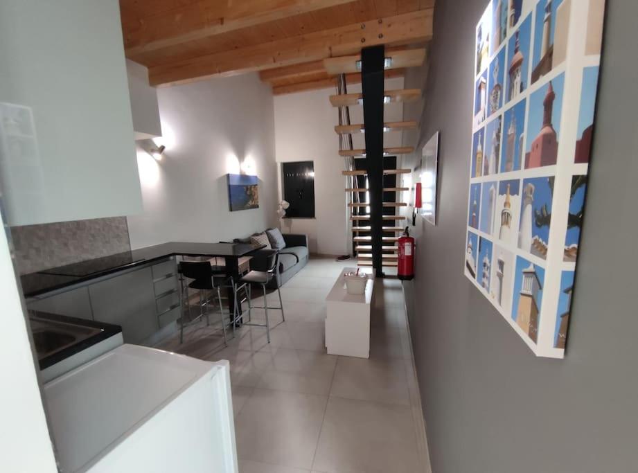 Faro Ria Formosa Twin at city center view 4
