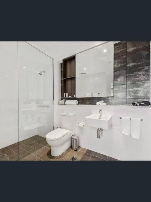 Cozy 1 Bedroom Apartment in the Heart of Chatswood