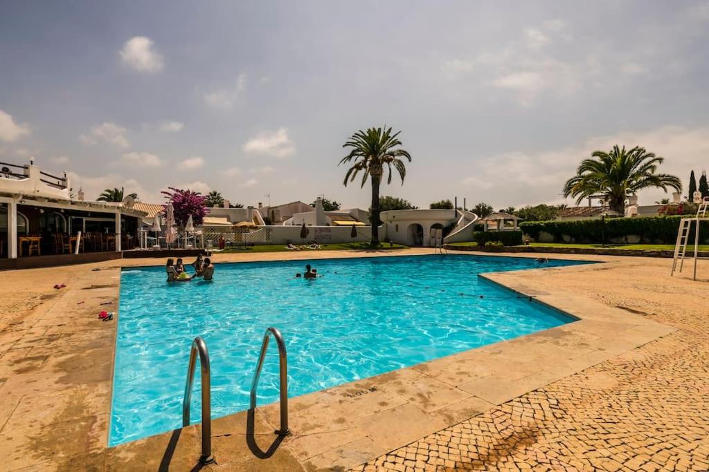 Vilamoura Beach Villa by nature with Olympic Pool view 2