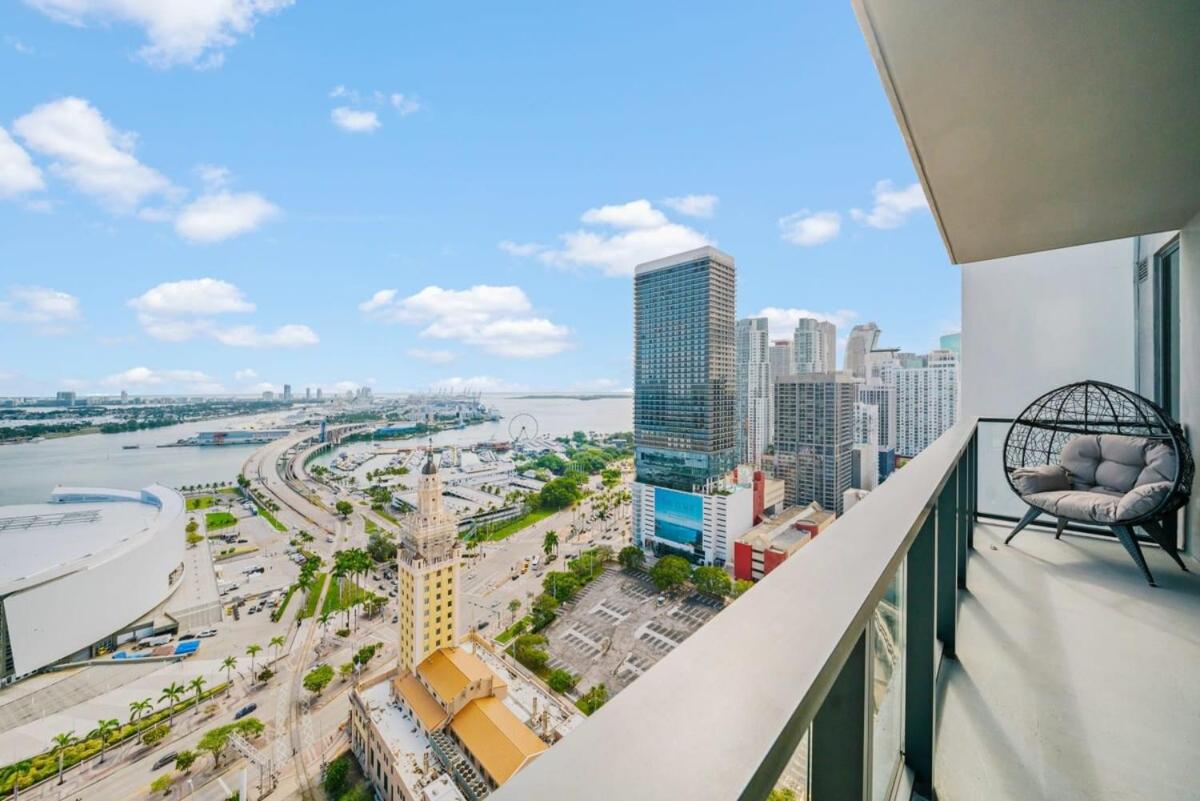 Ocean View 2 BR Downtown 5 minutes from Miami Beach