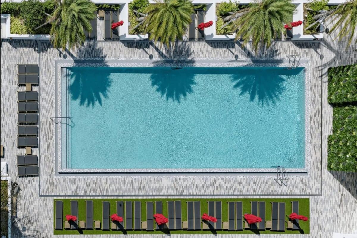 Ocean View 2 BR Downtown 5 minutes from Miami Beach