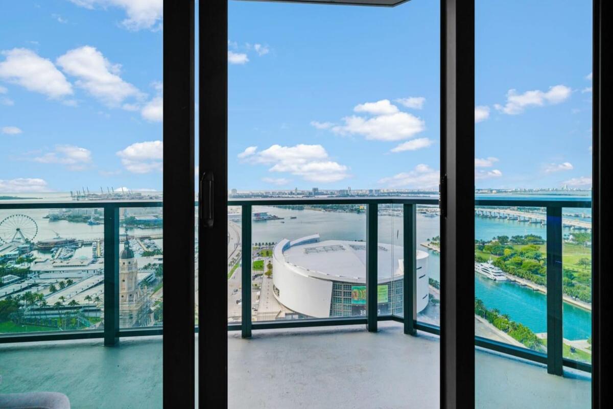 Ocean View 2 BR Downtown 5 minutes from Miami Beach