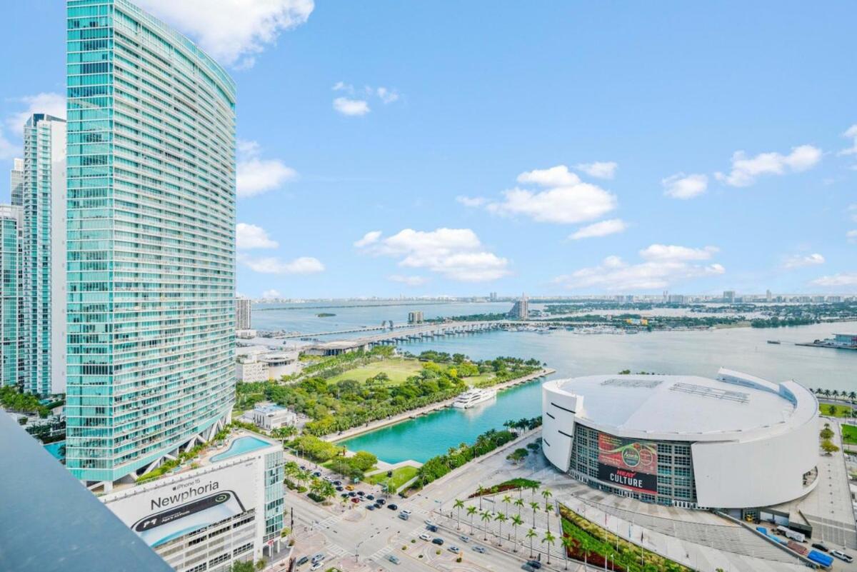 Ocean View 2 BR Downtown 5 minutes from Miami Beach