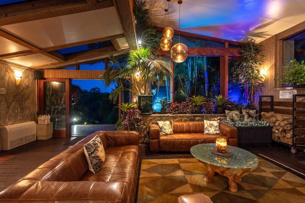 The Palms at Palm Beach view 3