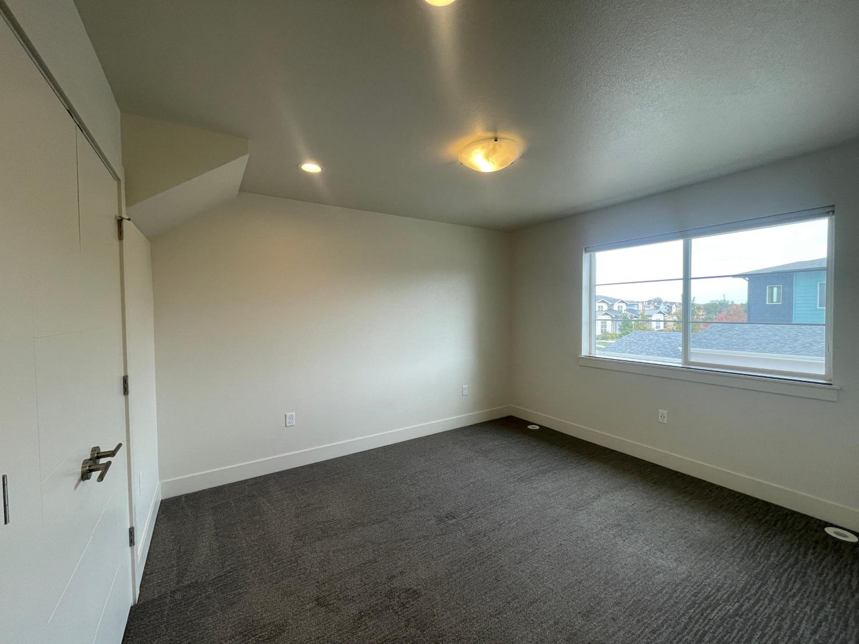 Mountain View Home with King Beds and Rooftop Deck view 2
