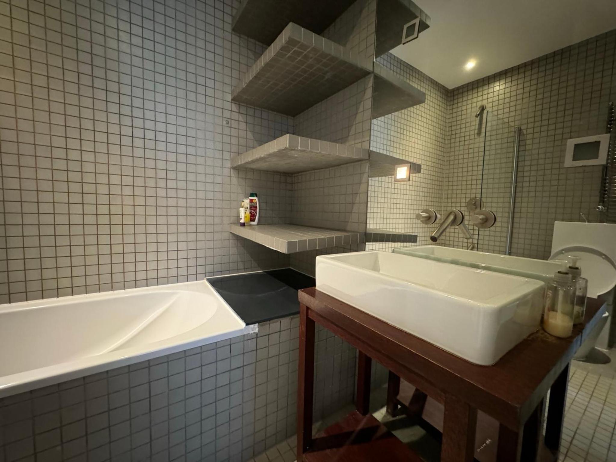 Kensington Luxury Heights