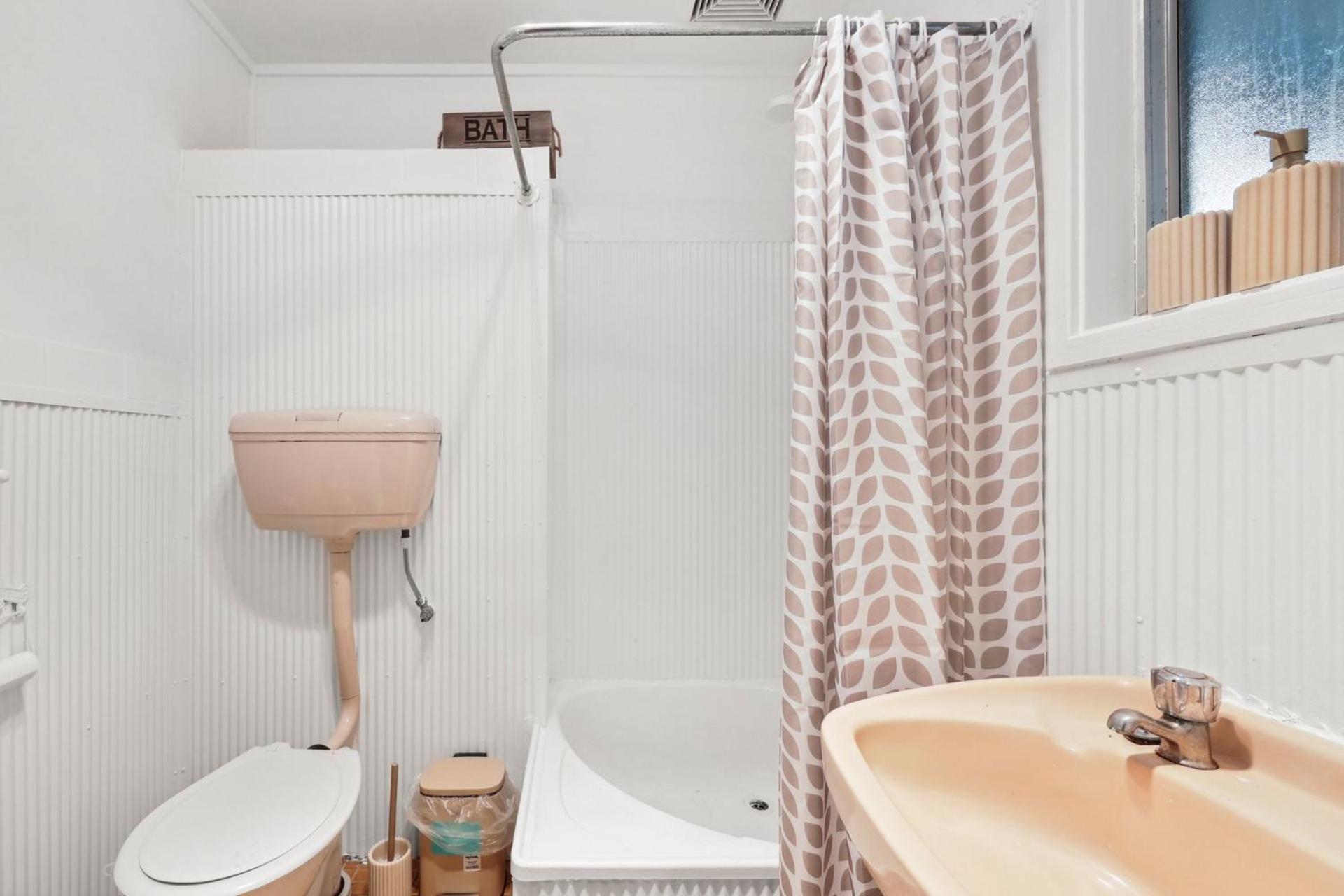 Sunshine Villa - 484 Kessell Rd, Middleton