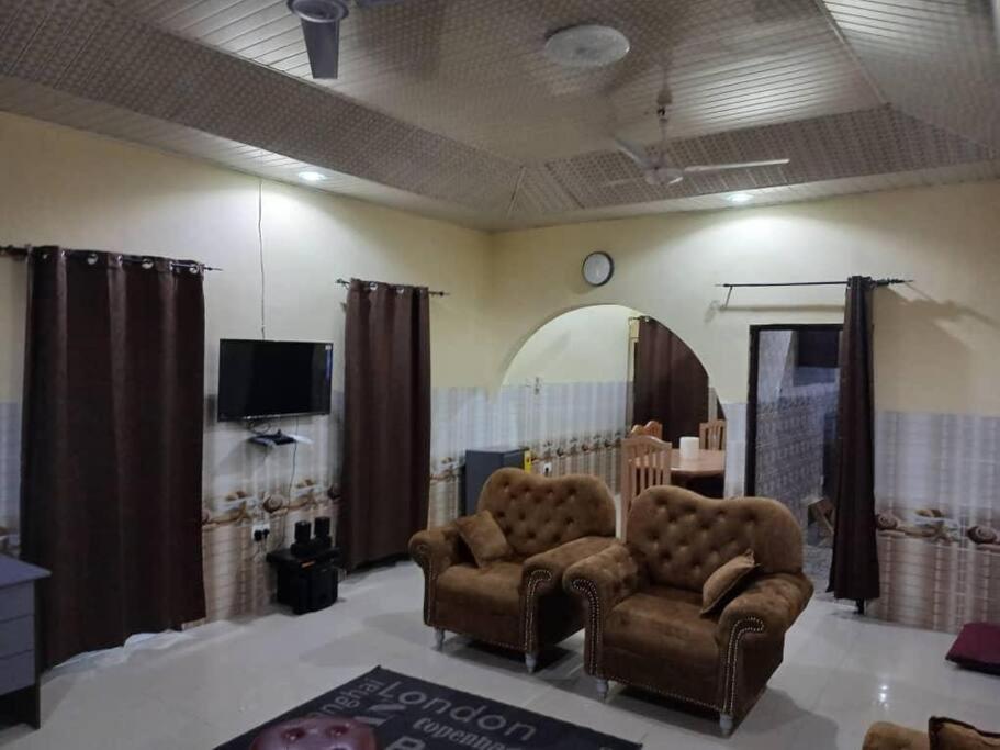 Bright and Spacious Apartment