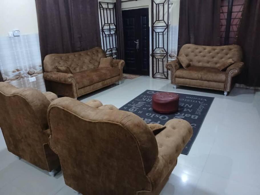 Bright and Spacious Apartment