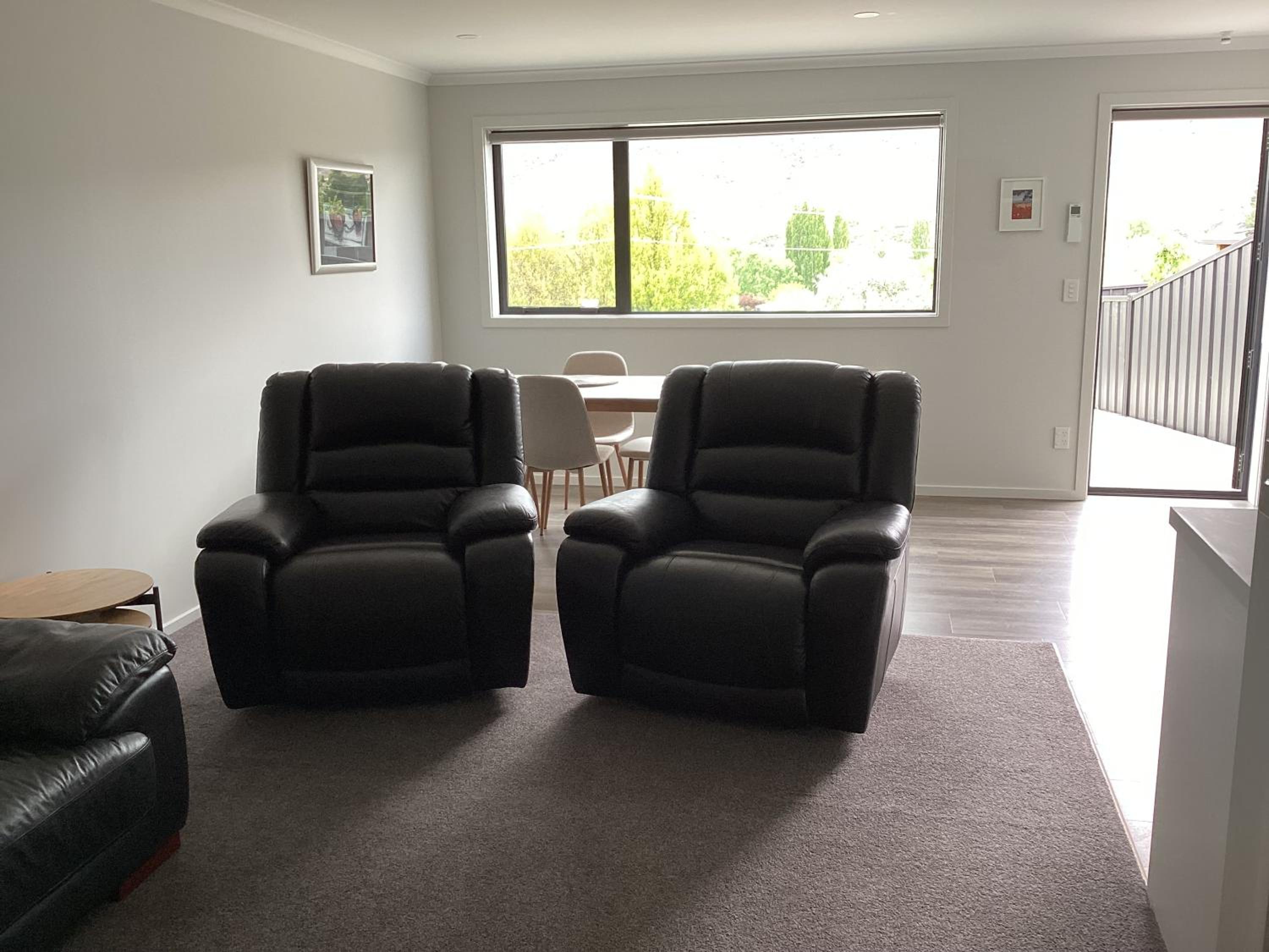 Modern and stylish in Meyer view 4