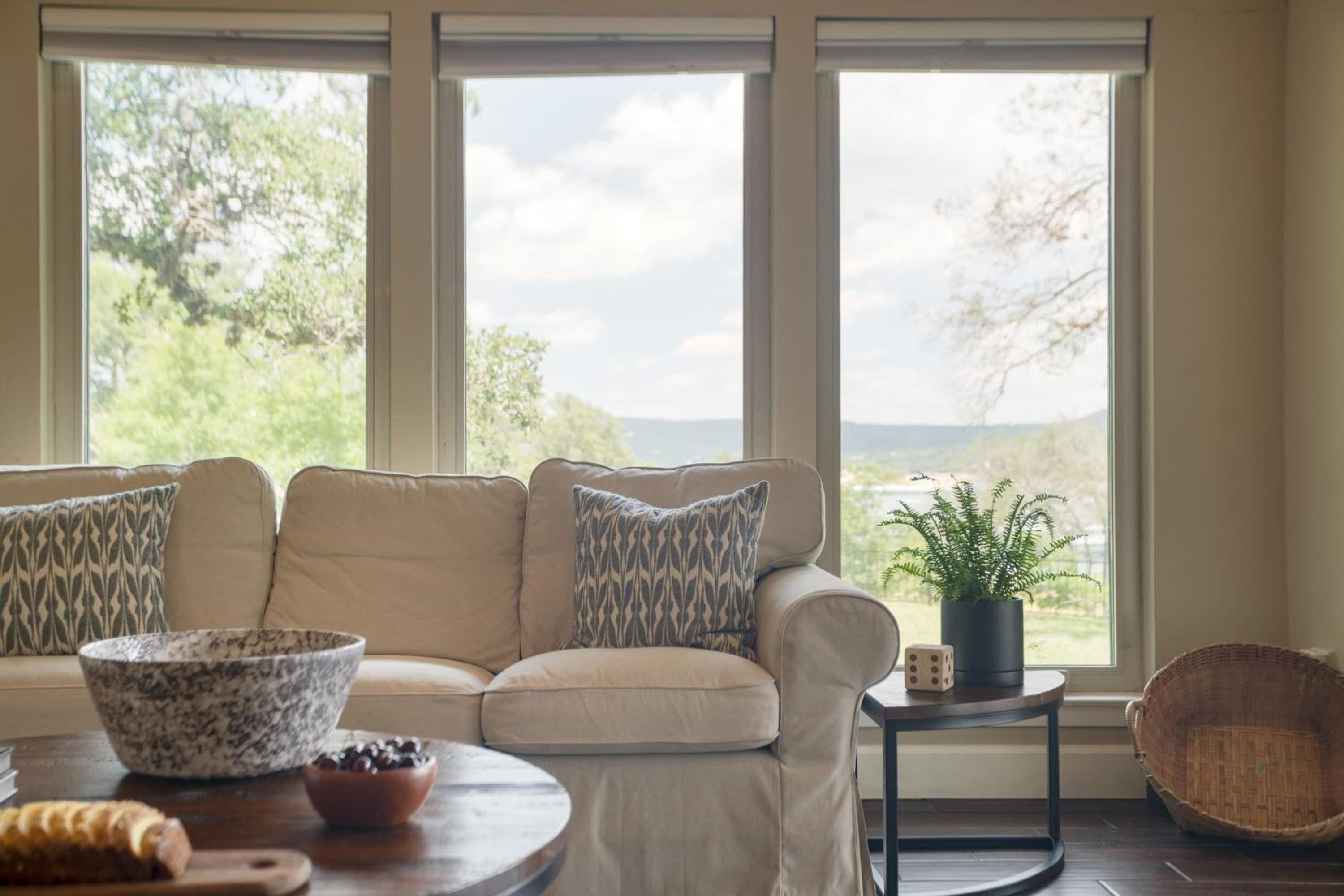 Travis by AvantStay Waterfront Lake Retreat