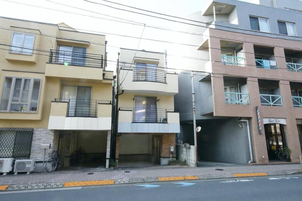Sakuragaoka house