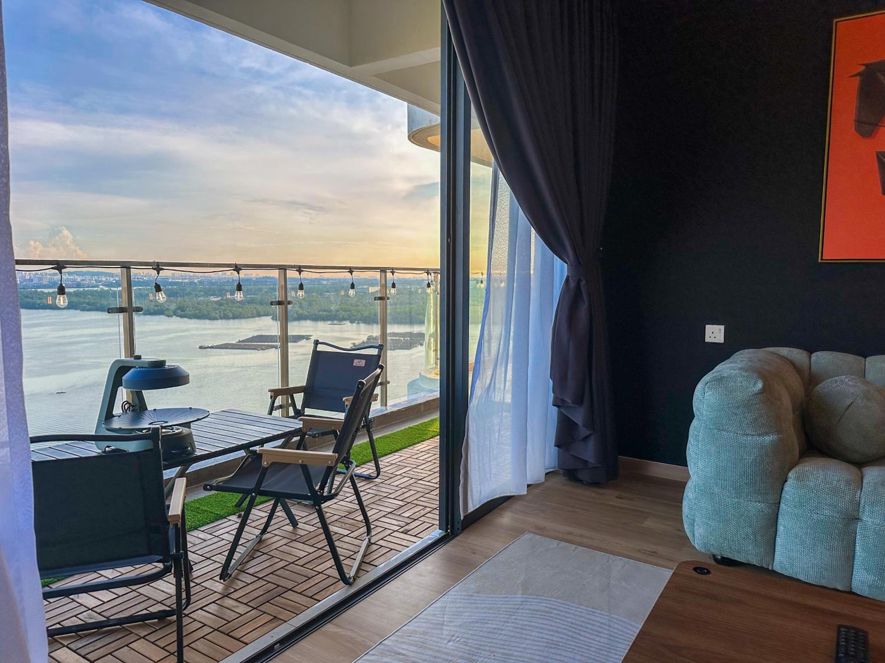 Country Garden Seaview Suite by Nest Home at Danga Bay