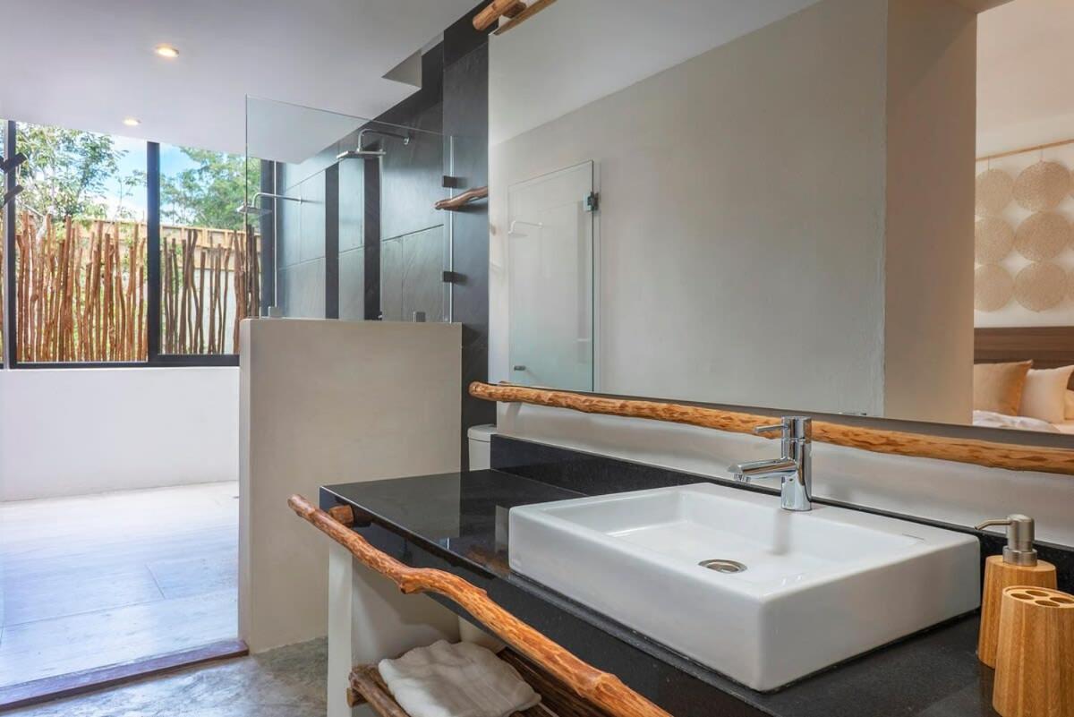 Tulum Villa 4BR Jacuzzi Private Pool Gated community