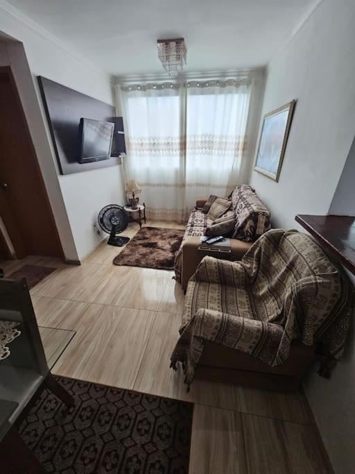 Nice and cozy Ap in dated condo