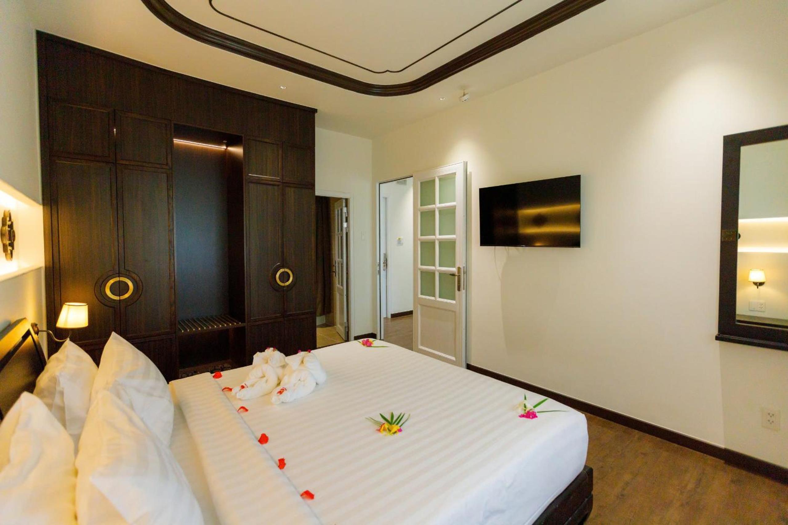 Le Aqua Resort & Spa Phan Thiet - Swiss Village Resort & Spa