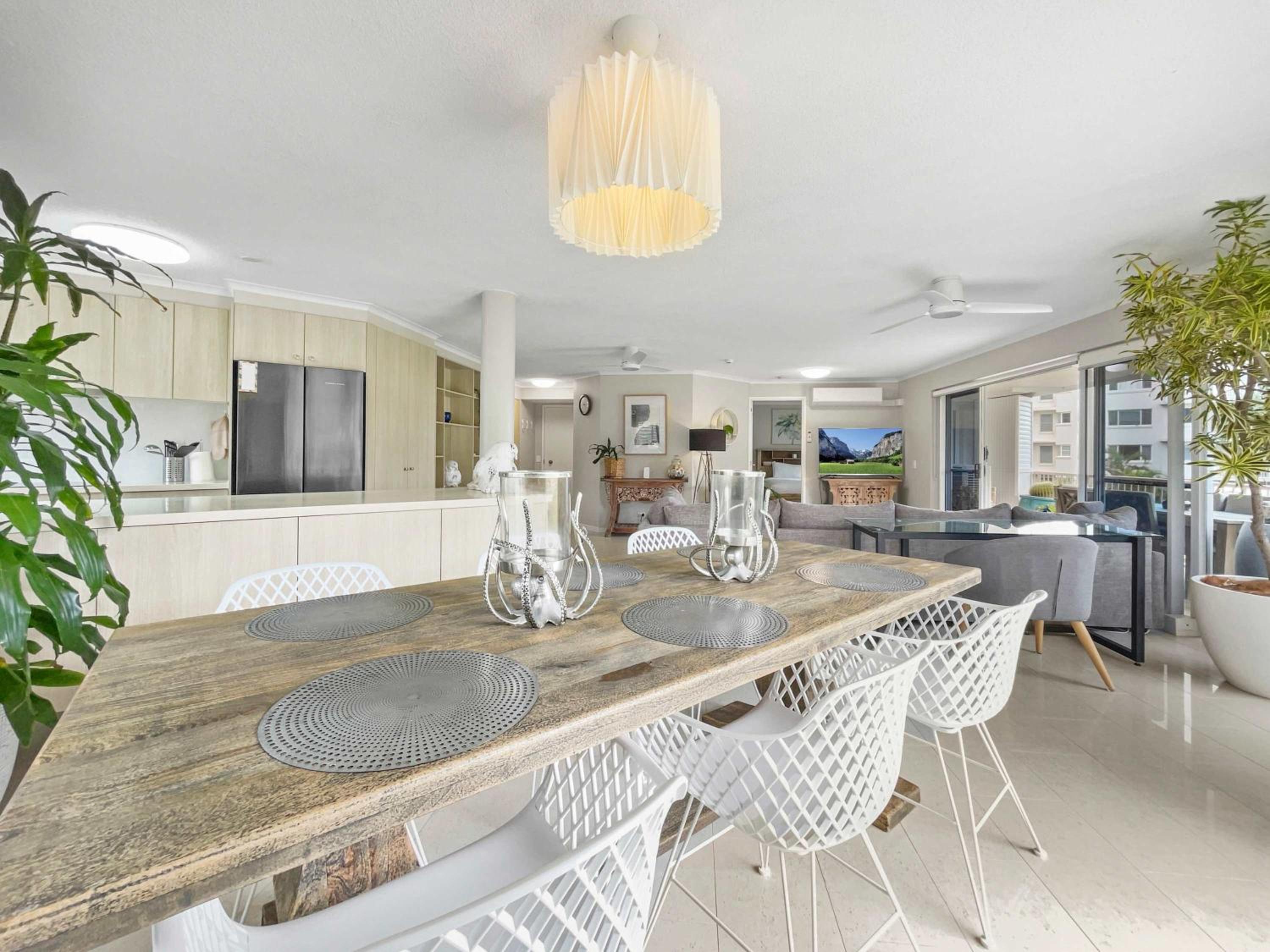 Relaxing Ocean View Apartment in Buddina