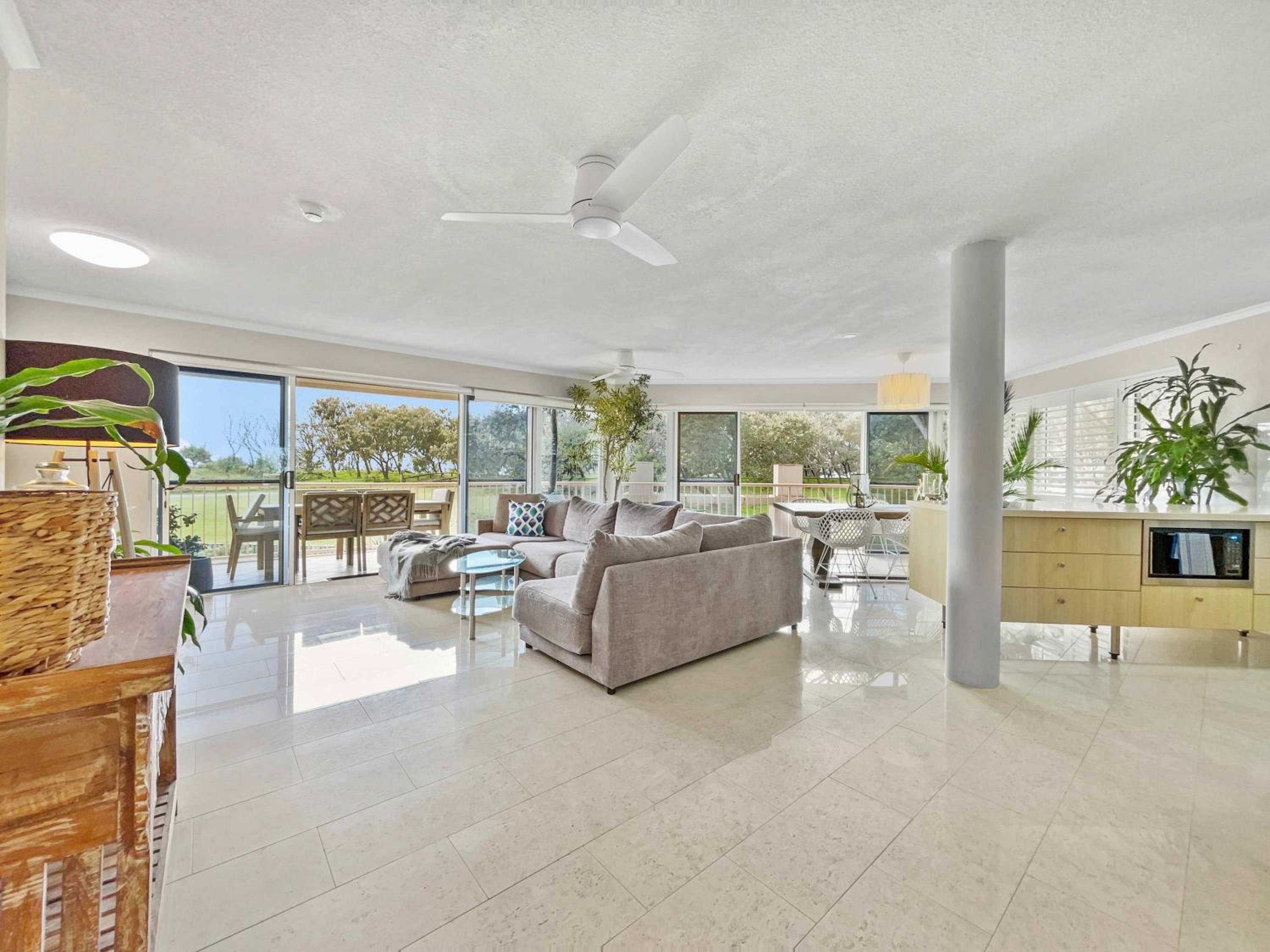 Relaxing Ocean View Apartment in Buddina