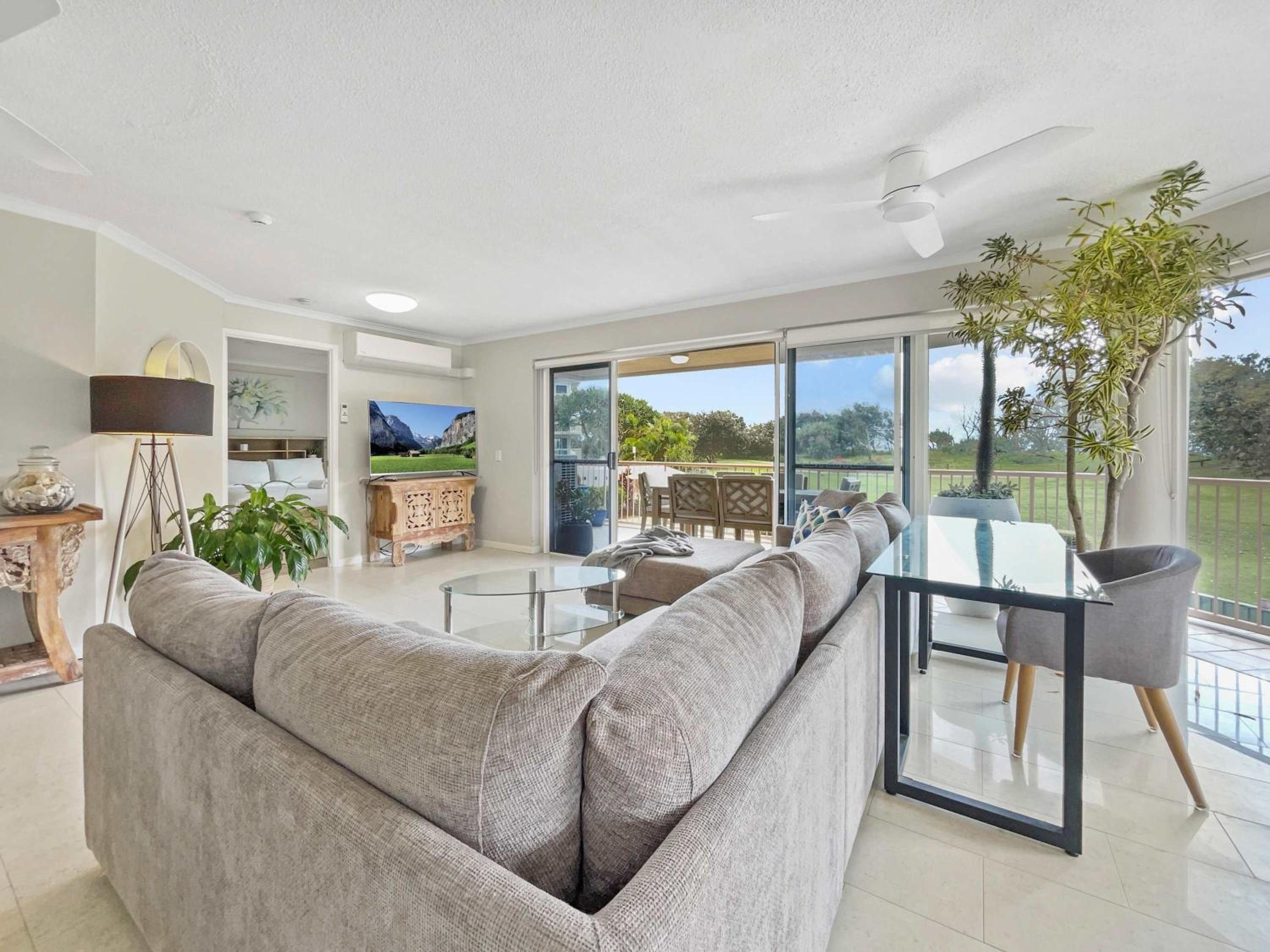 Relaxing Ocean View Apartment in Buddina