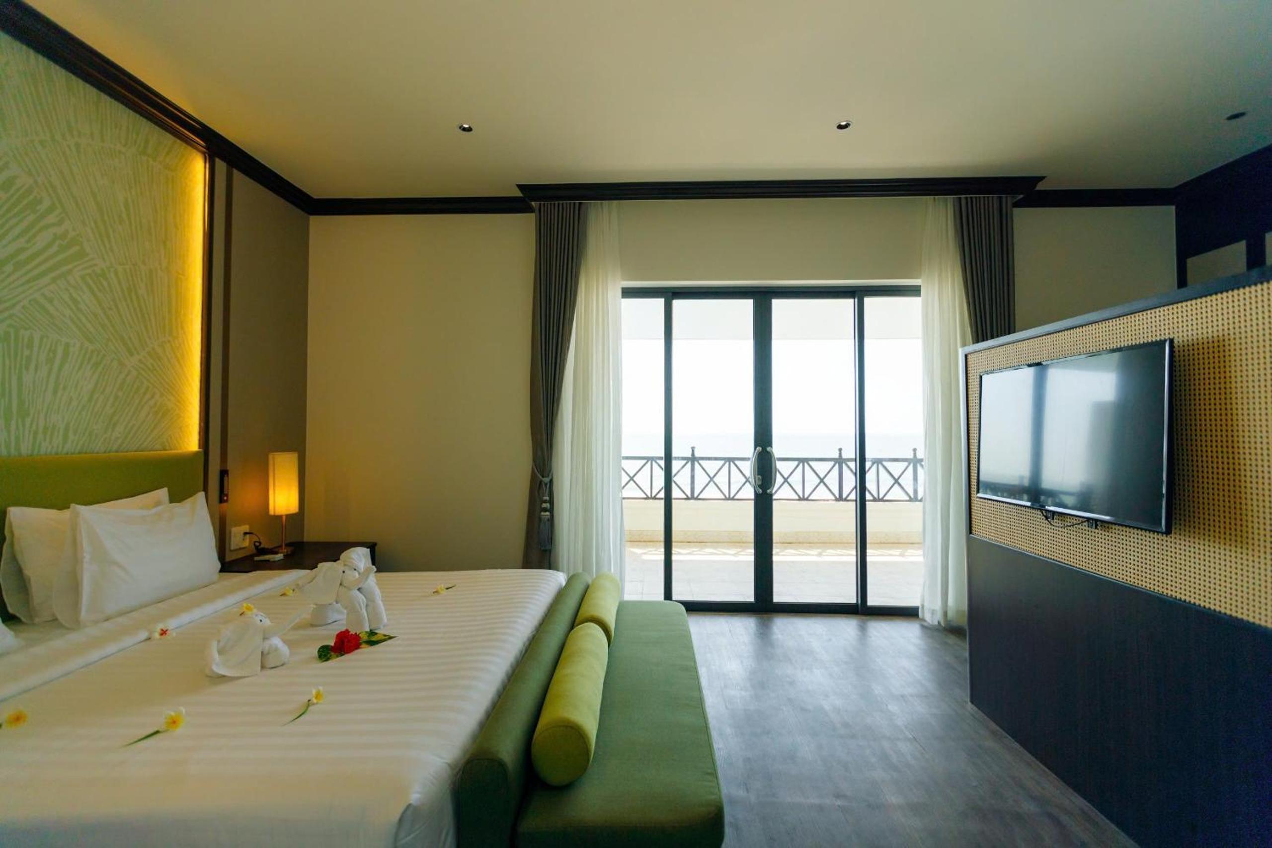 Le Aqua Resort & Spa Phan Thiet - Swiss Village Resort & Spa