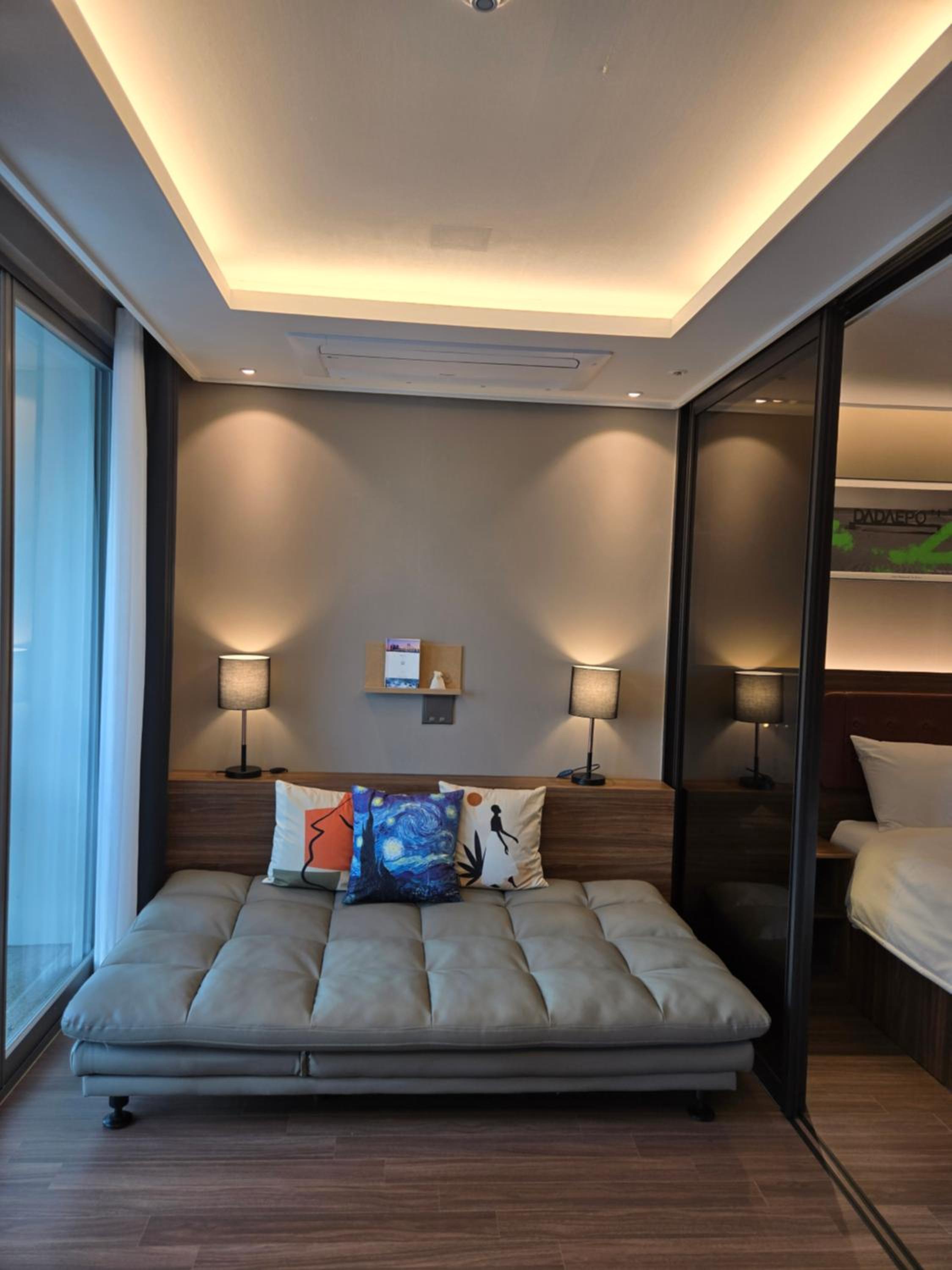 hotel room