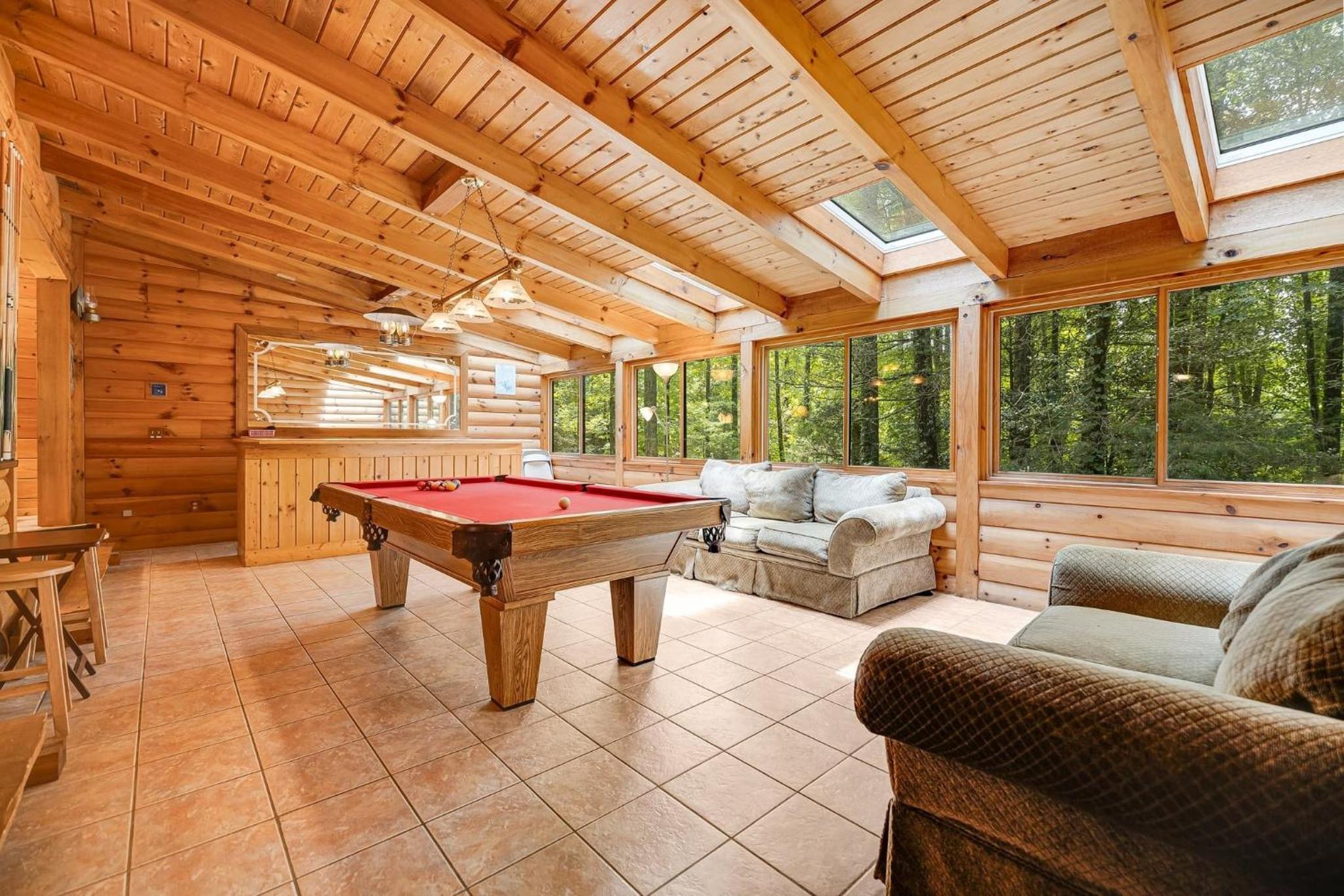 Twin Creeks Lodge by AvantStay 33 Acre Retreat