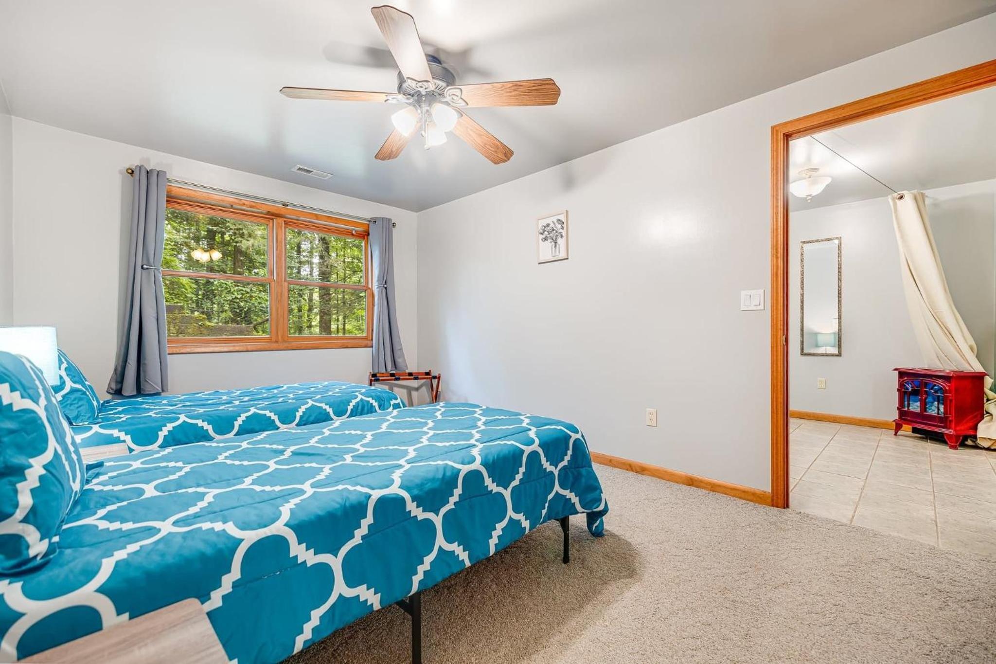 Twin Creeks Lodge by AvantStay 33 Acre Retreat