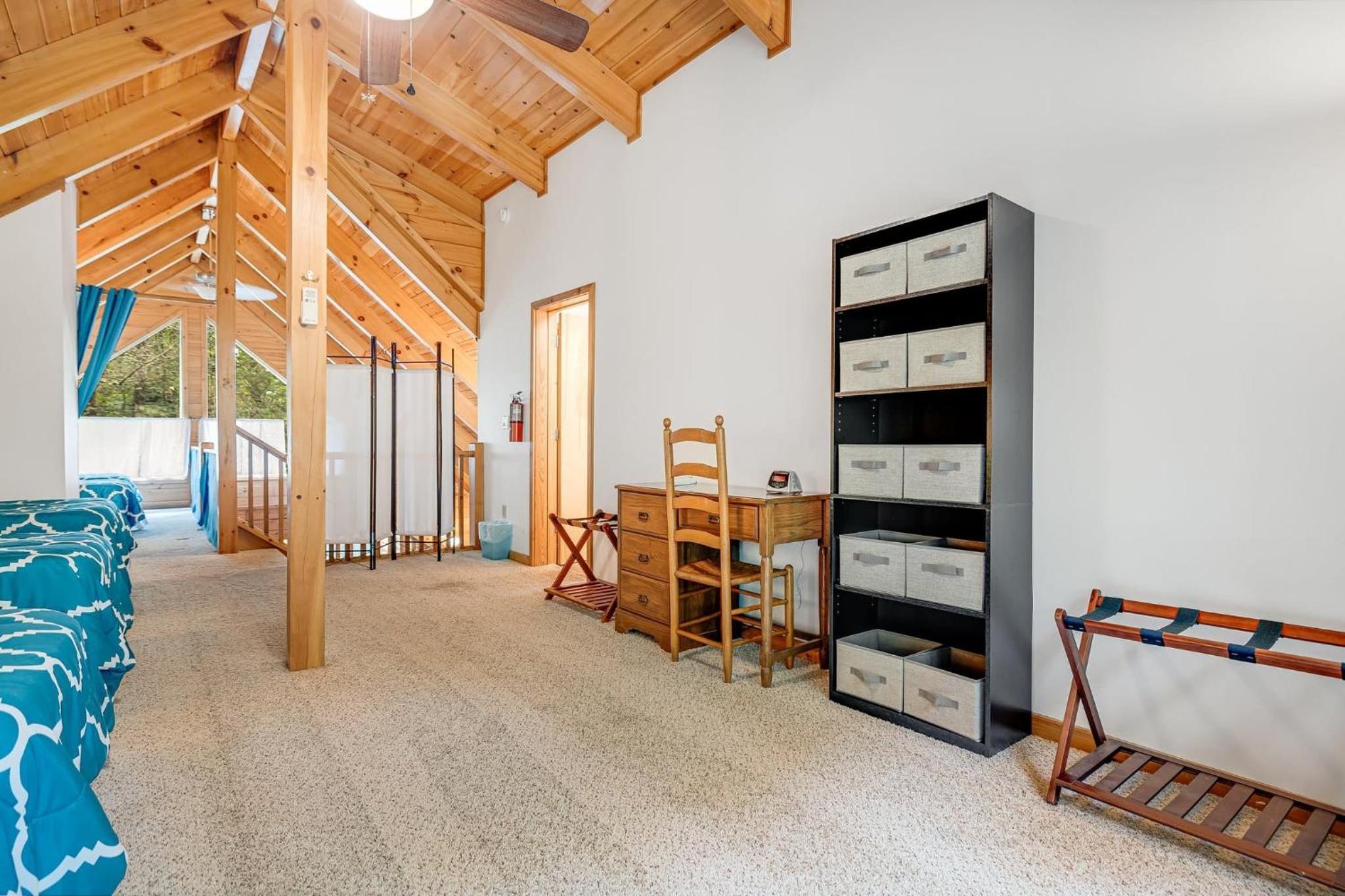Twin Creeks Lodge by AvantStay 33 Acre Retreat