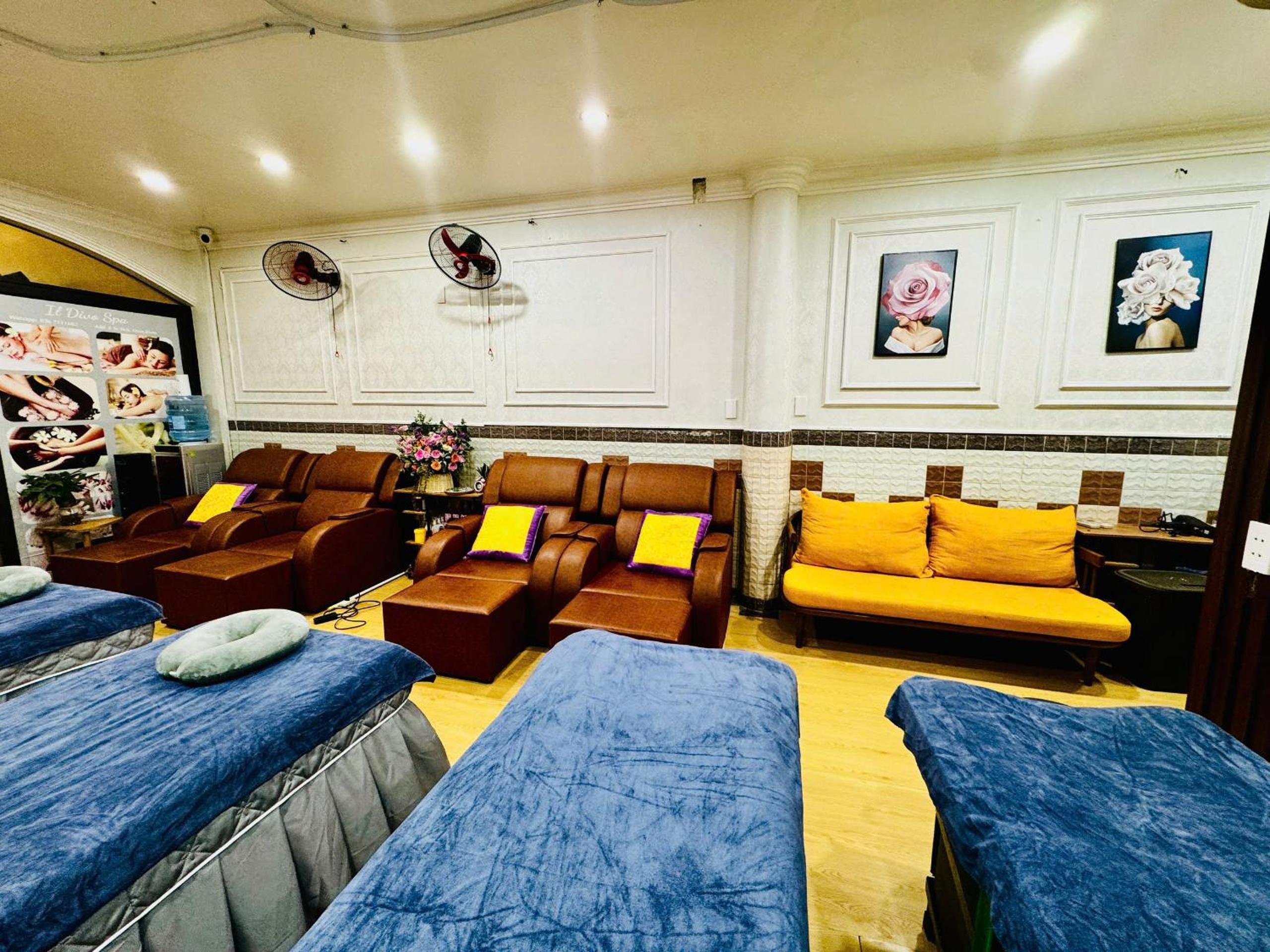 Old Quarter Hanoi Autumn House 8