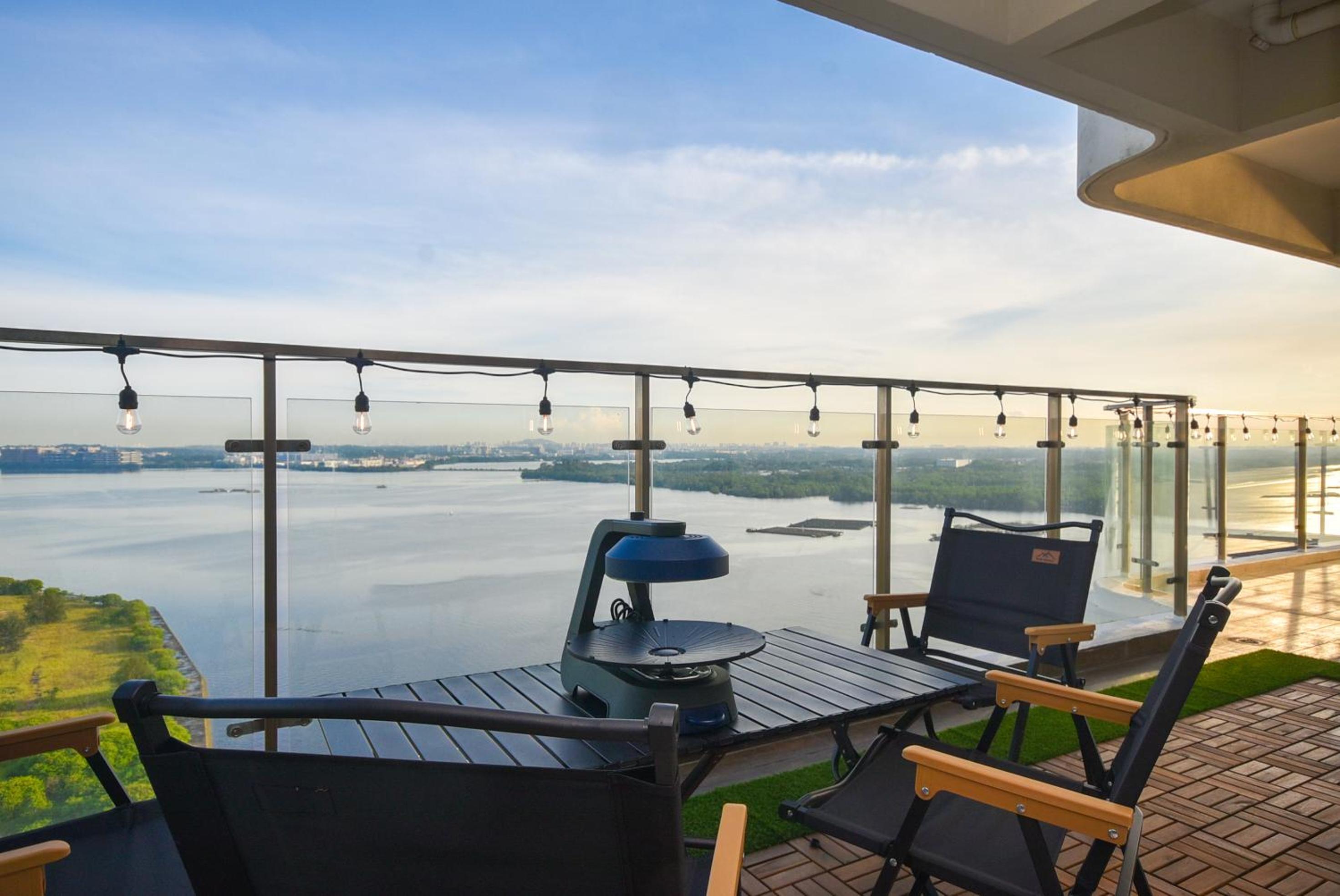 Country Garden Seaview Suite by Nest Home at Danga Bay