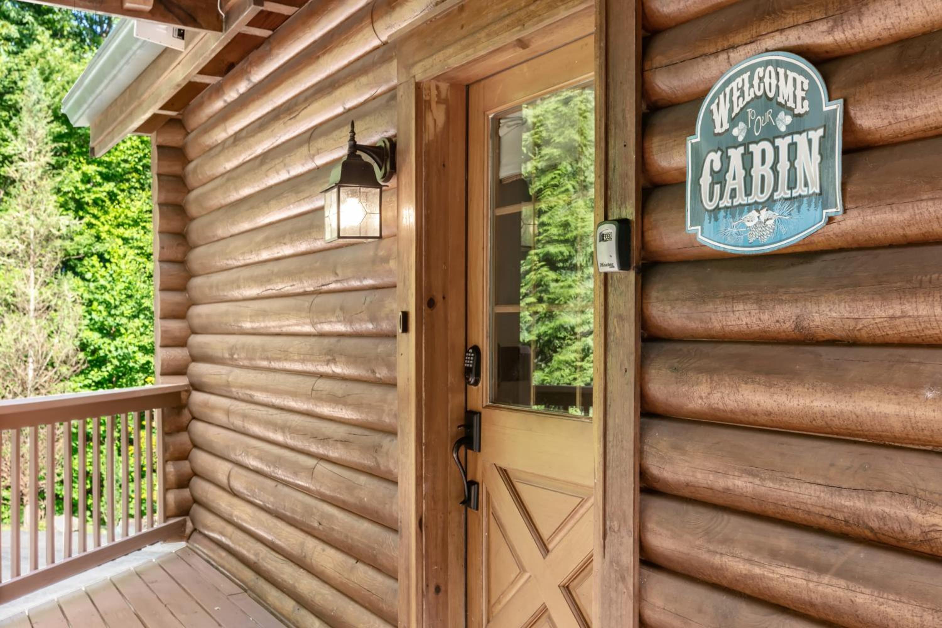 Leyland by AvantStay Cabin Mansion w Views