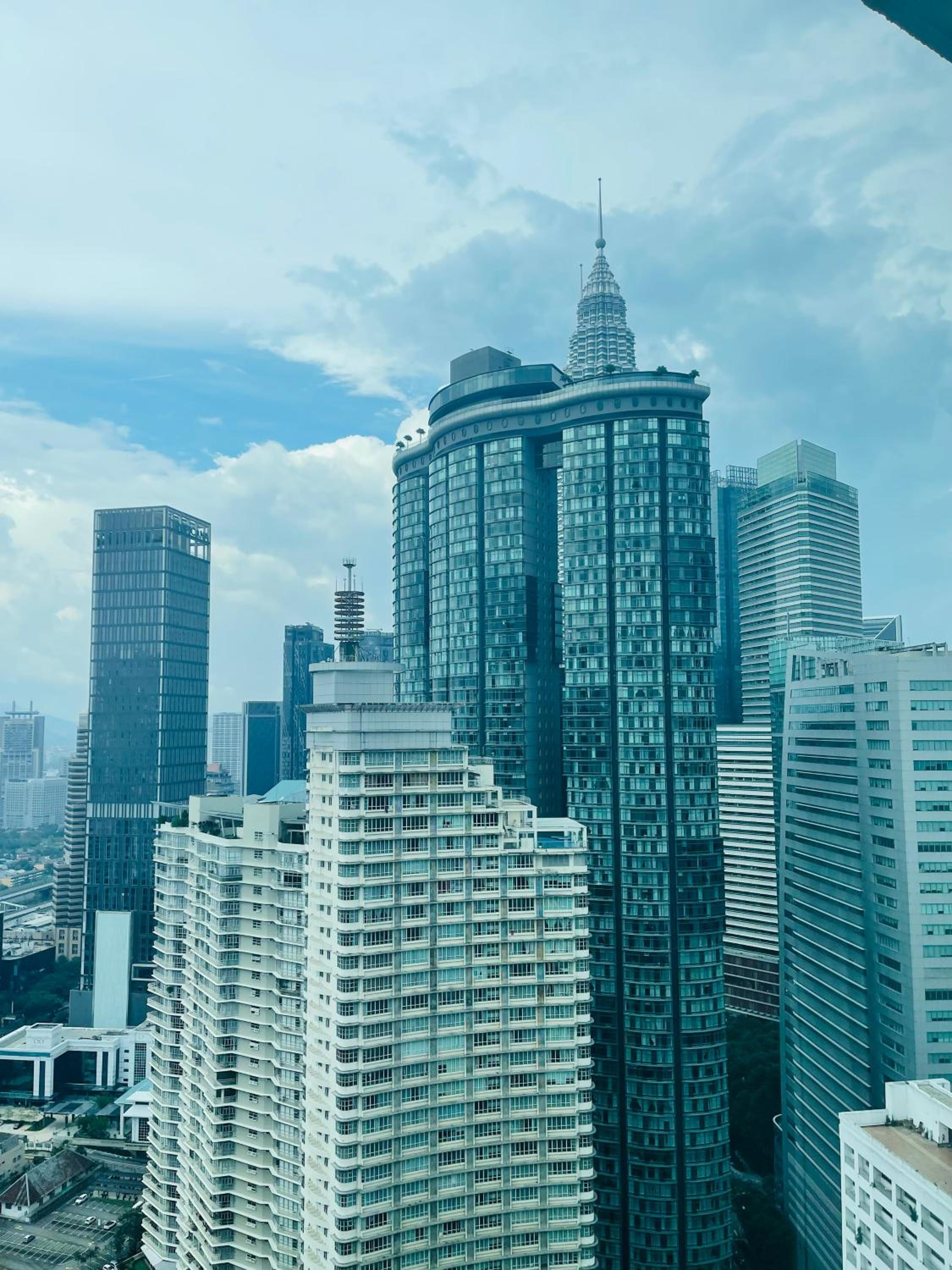 Vortex suites klcc by Yashrib