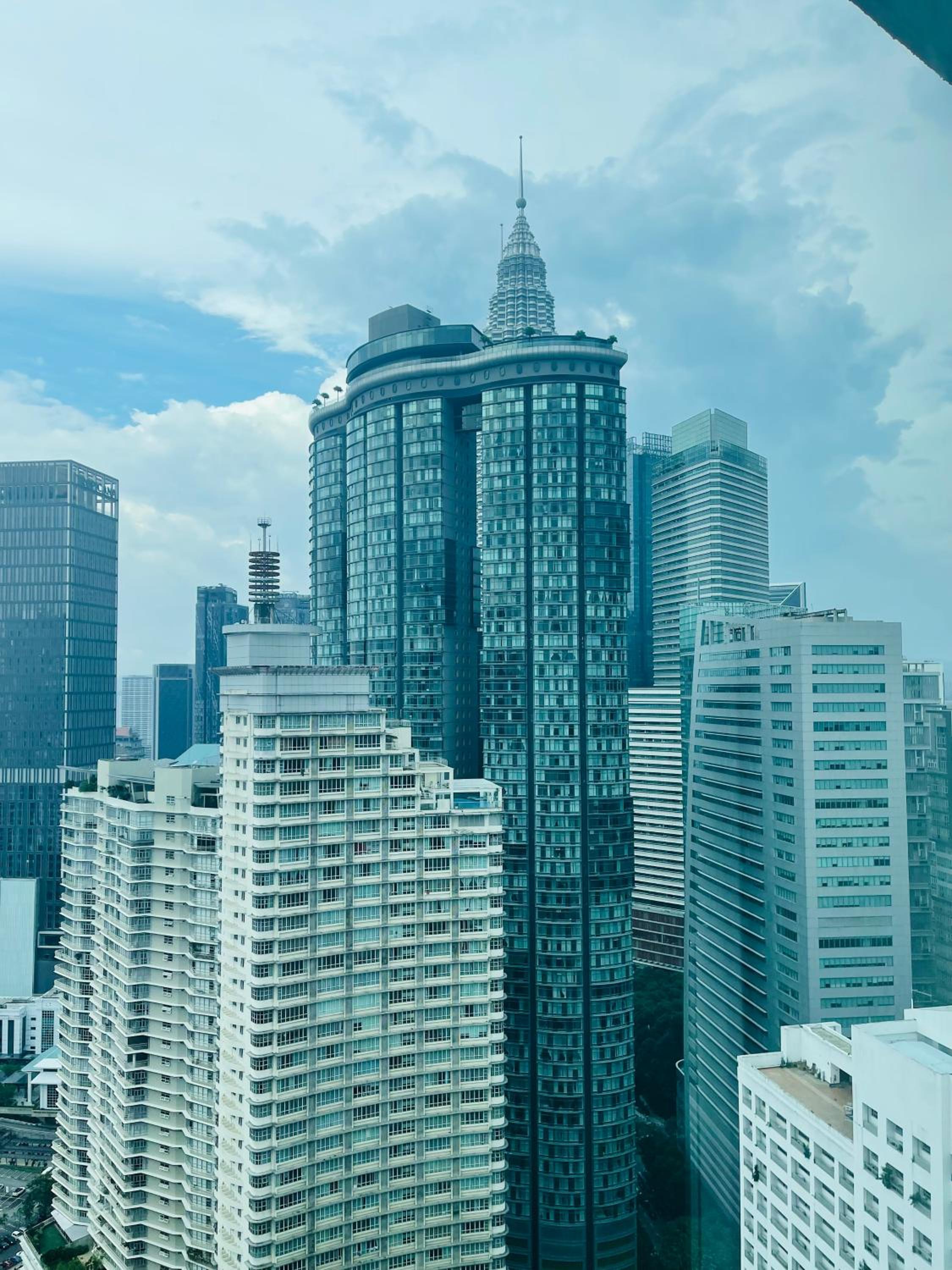 Vortex suites klcc by Yashrib