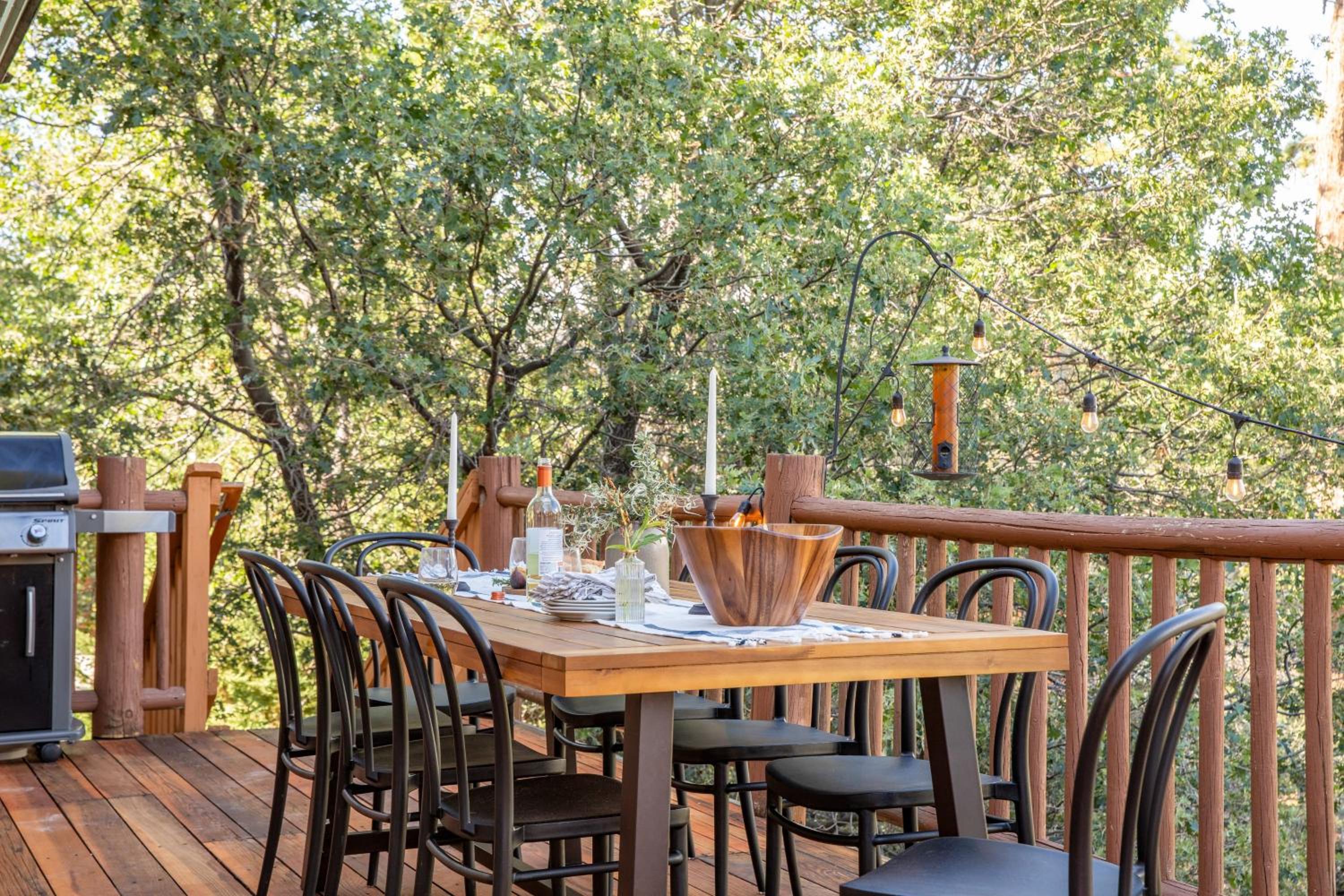 Tanglewood by AvantStay 10mins to Bear Mountain Contemporary Hillside Cabin
