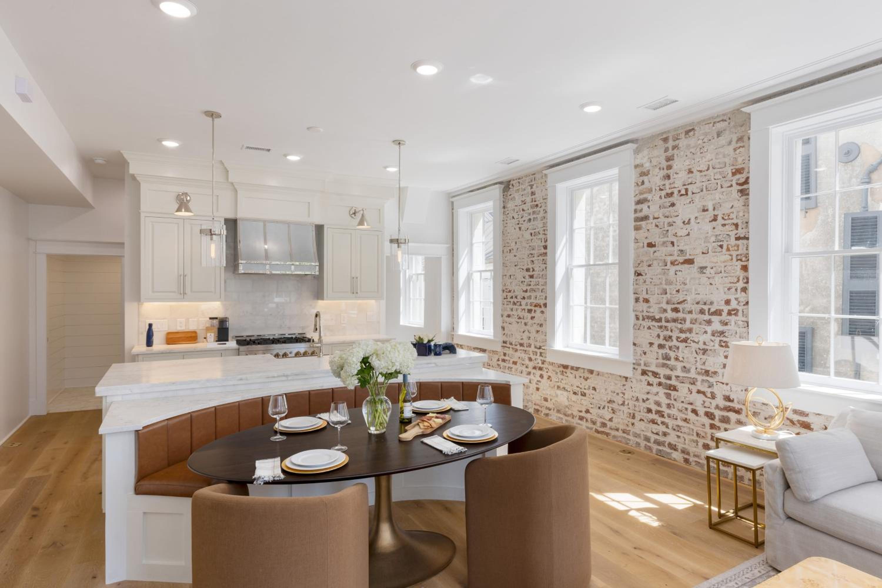 State St B by AvantStay French Quarter Rooftop Aesthetic Design