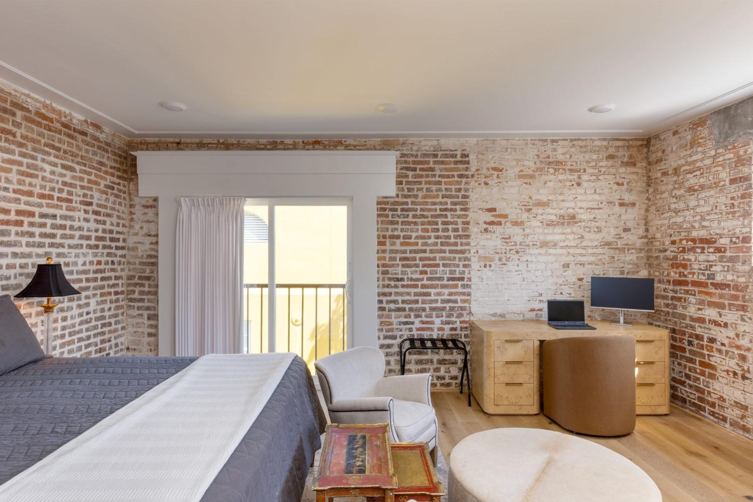 State St B by AvantStay French Quarter Rooftop Aesthetic Design