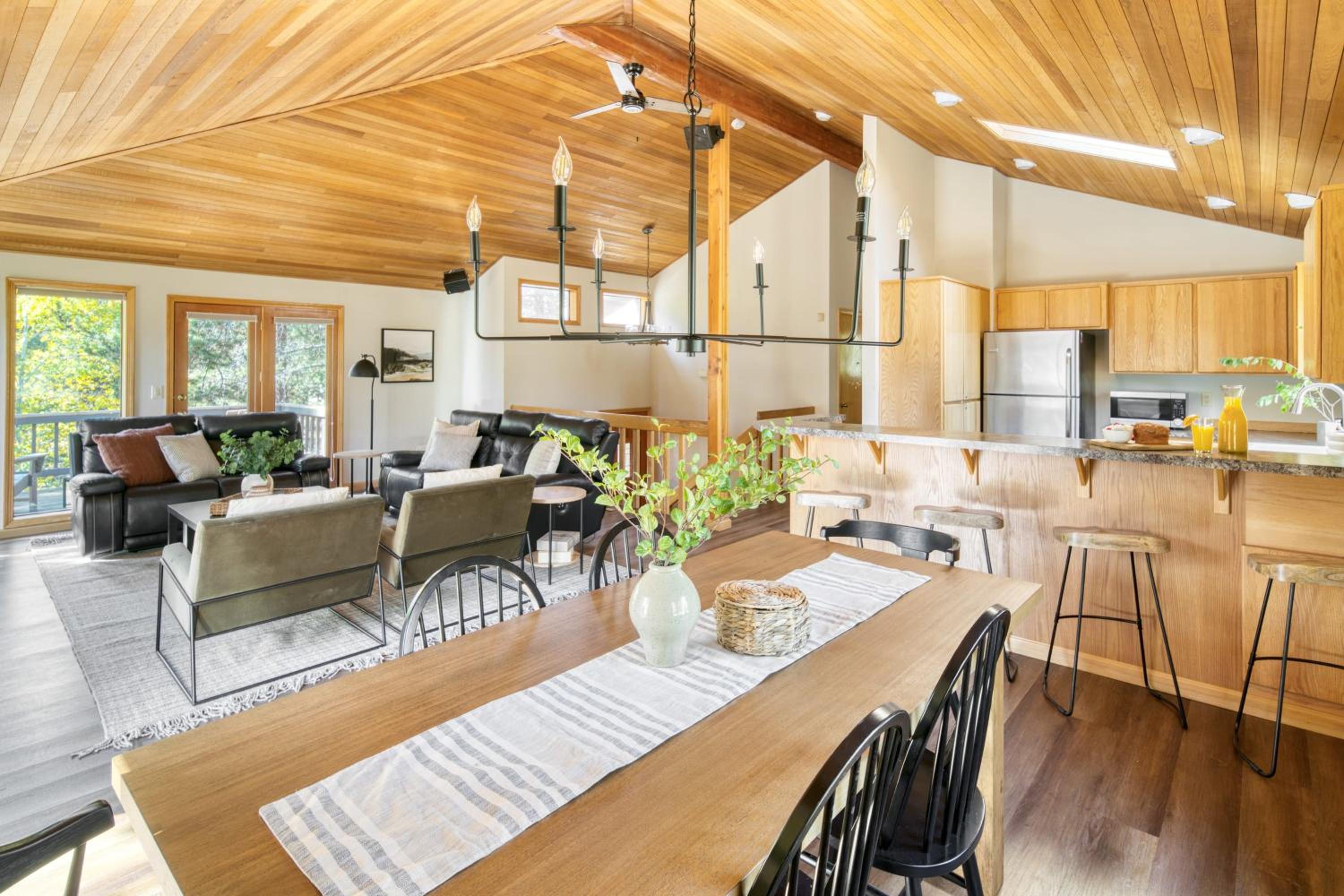 Tanner by AvantStay Modern Cascades Escape