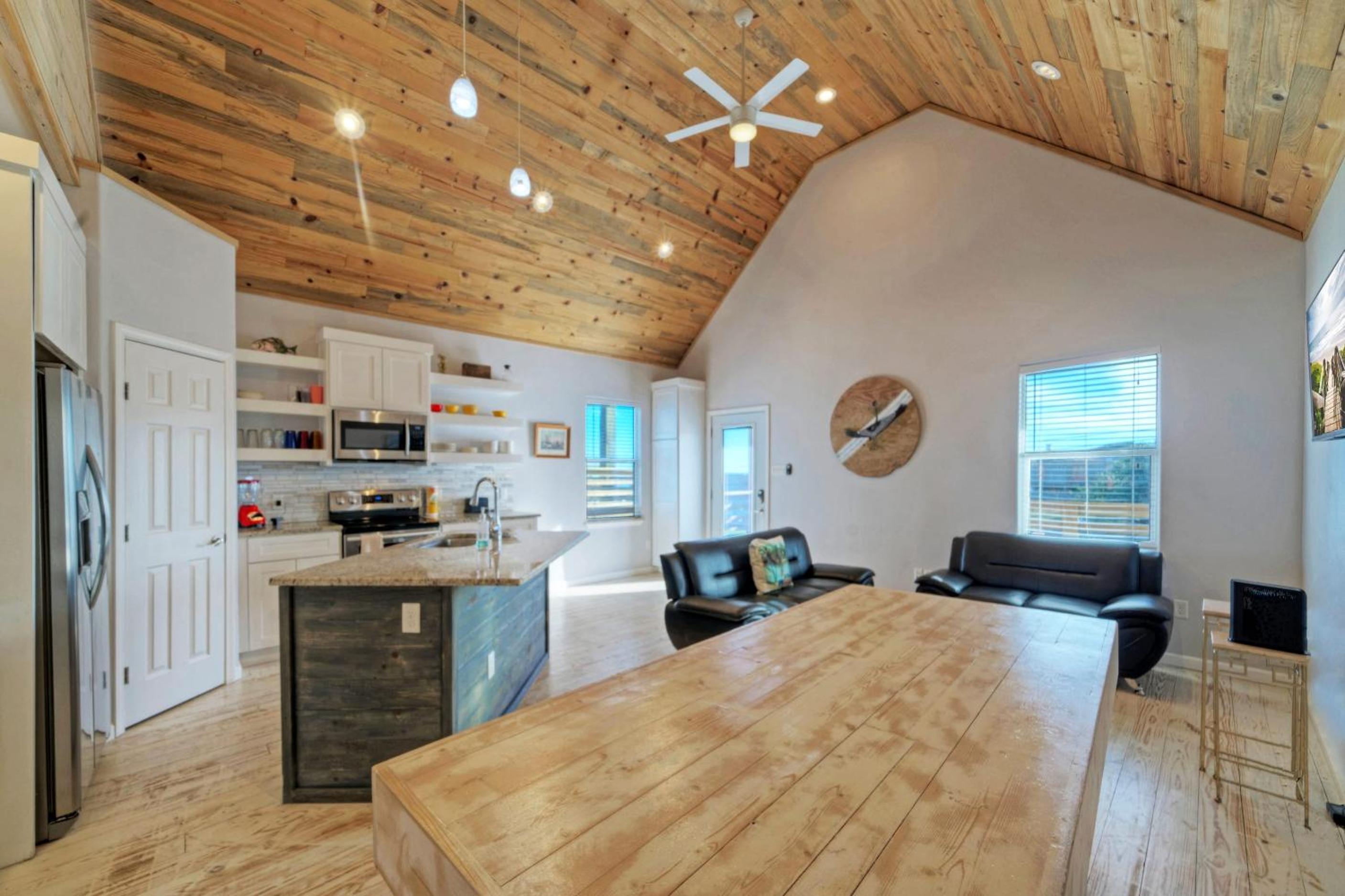 2 Homes on the Bay Shared Waterfront Pool Boat Dock Laguna Village Paradise